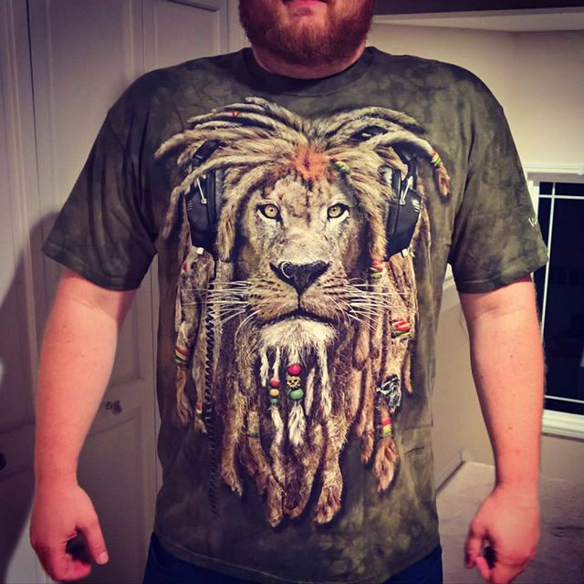 Looking for the #rightopportunity to wear this amazing #lion #tshirt #liontshirt