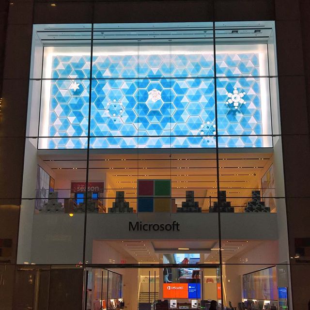 A very #lateevening on #fifthavenue getting things ready for the #holiday.  Our #storefacade is built with #digitalmaterials.  I bet you are just using a #videowall on yours :)