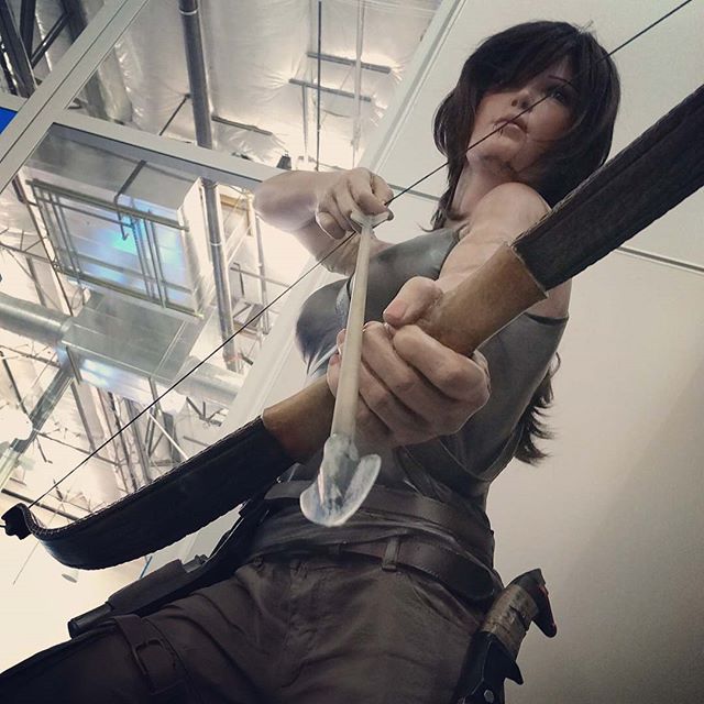 #toombraider #unexpected #angle #manechin #laracroft #arrow #bowandarrow #bow